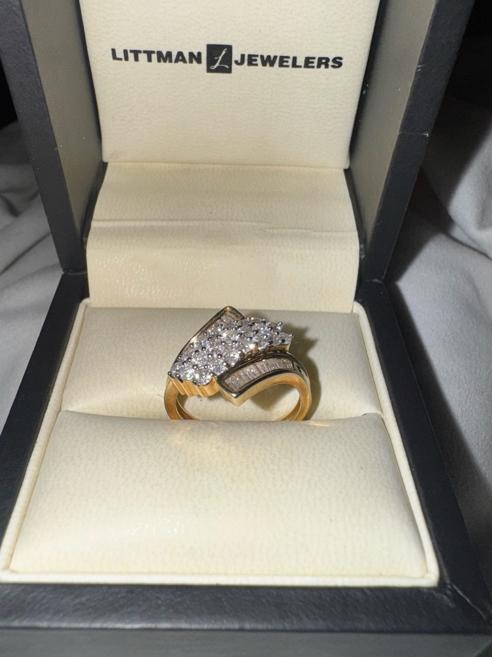 Vintage Solid 10K Gold Round & Baguettes
Natural Diamonds Cluster Ring, Size 7